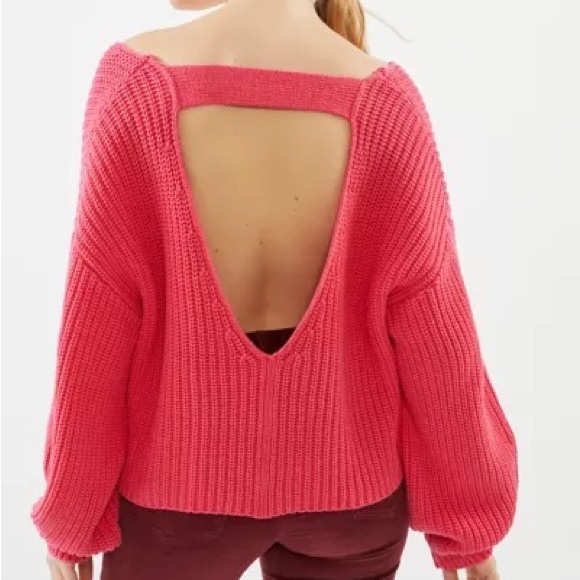 Urban Outfitters Avery Double V-Neck Sweater in Pink, size xs. NWT - Picture 4 of 7